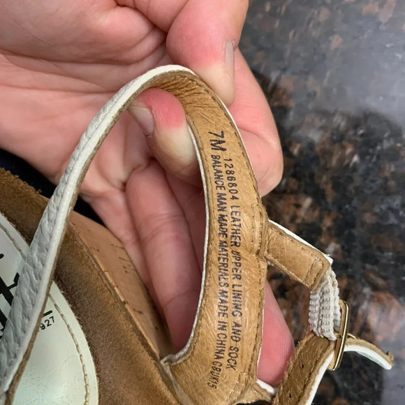 Platform Sandals - Picture 7 of 9